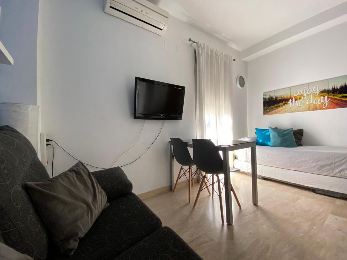 Studio City Center - Aloha Sevilla Εξωτερικό φωτογραφία